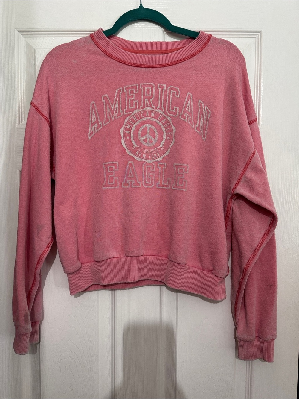 American Eagle Outfitters Rose Pink Pullover Crewneck Sweatshirt
